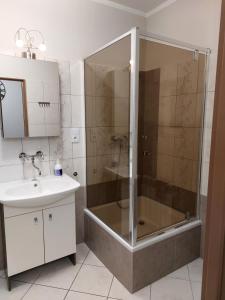 Koupelna v ubytování Głogów Przy Chopina + 16 fotografií