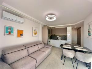 Χώρος καθιστικού στο Sunset Apartment 3 & Heated pool