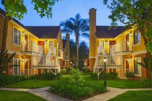 Gallery image of Clementine Hotel & Suites Anaheim in Anaheim