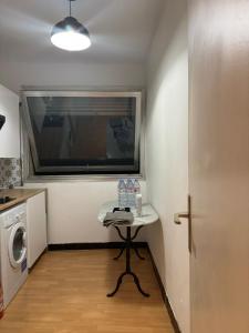 Zdjęcie z galerii obiektu Champs Elysées Cosy appartement w Paryżu