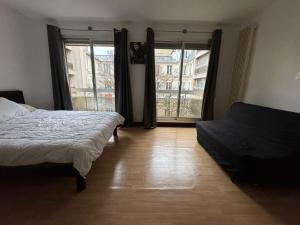 Zdjęcie z galerii obiektu Champs Elysées Cosy appartement w Paryżu