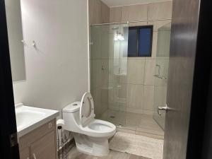 Ένα μπάνιο στο Treviso San Marino +46 φωτογραφίες