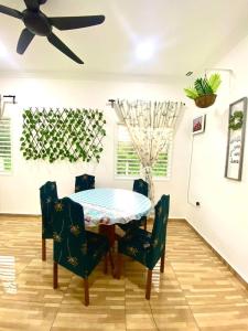 Фотография из галереи Umbai Village Melaka homestay в городе Merlimau +1 фотография