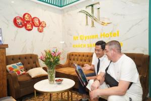 Ospiti di NT Elysian hotel