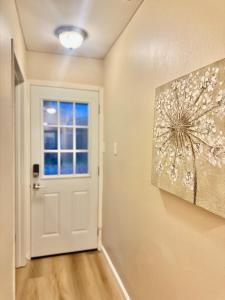 Gallery image of Chic Home with Expansive Backyard- duplex back unit2 in San Mateo