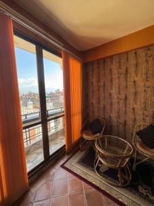 Zona d'estar a loo niva guest house studio apartment with balcony