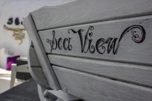 Imagem da galeria de Sea View Beach Hotel em Perivolos