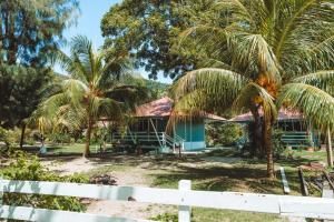Zahrada ubytování Pangkor Sandy Beach Resort