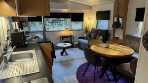 Kuchyň nebo kuchyňský kout v ubytování Chalet 205