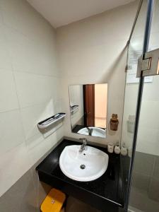 Kopalnica v nastanitvi DALAT STREAM HOTEL-Khách sạn đẹp Đà Lạt