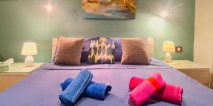 Cama o camas de una habitación en Unobstructred seaviews, 2BR, Kingbeds, Fully ACd