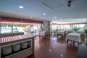 Restaurace v ubytování Lara Dinc Hotel