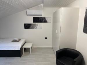 Φωτογραφία από το άλμπουμ του Room Aria σε Kobarid