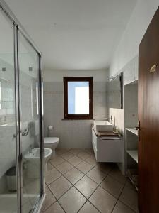 Bilik mandi di Casa dell'amicizia