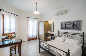 Gallery image of Elaida Apartments in Apollonia