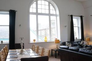 Gallery image of Rothesay - Apartment - Sleeps9 - PetsOK - Parking in Rothesay