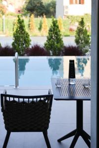 Basen w obiekcie LAN-GO SIVOTA Luxury Living lub w pobliżu