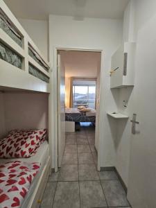 Posteľ alebo postele v izbe v ubytovaní Studio Sanary-sur-Mer proche gare