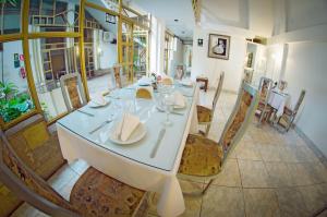 Posezení v ubytování Gran Bolivar Hotel - Trujillo, Perú
