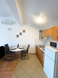 Køkken eller tekøkken på Apartments Mira