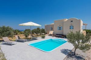 Gallery image of Sienna Eco Resort in Fira