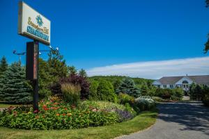 Strawberry Hill Seaside Inn