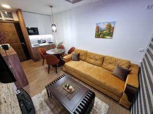 Χώρος καθιστικού στο Borovi 2 Lux Apartment