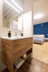 Postel nebo postele na pokoji v ubytování Una Terrazza nel Sole a Trapani