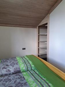 Posteľ alebo postele v izbe v ubytovaní Apartment Sabrina