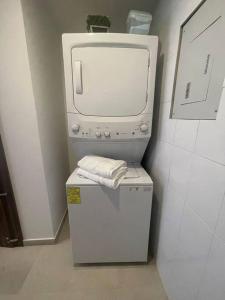 Φωτογραφία από το άλμπουμ του Viva Nautica Solaria 2 BR condo with sea view, 2 pools, hot tub σε Cabo San Lucas