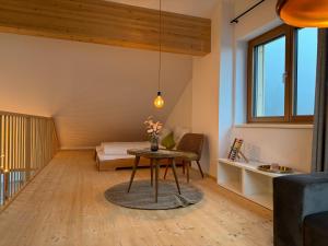 Posedenie v ubytovaní Gamsfels Balbina Galeriewohnung