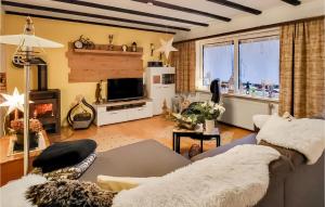 Кът за сядане в Nice Home In Arrach With 2 Bedrooms