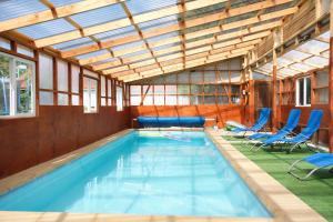 Swimming pool sa o malapit sa Ecoturismo Los Manzanos