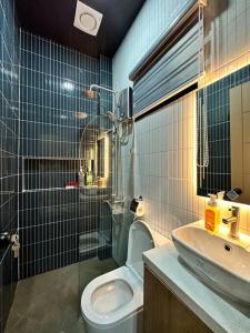 Spacious Apartment in Catalunan, Davao tesisinde bir banyo