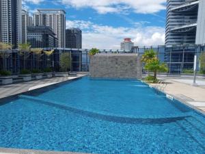 Bazén v ubytování Imperial Regency Suites & Kuala Lumpur nebo v jeho okolí