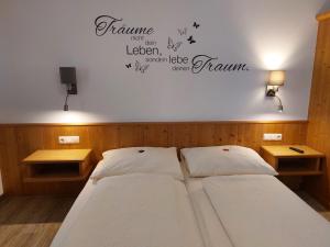 Postel nebo postele na pokoji v ubytování Haus Lenz