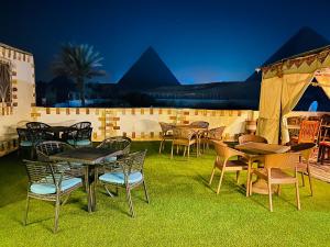 Kuvagallerian kuva majoituspaikasta Kemet Pyramids Room view, joka sijaitsee Kairossa