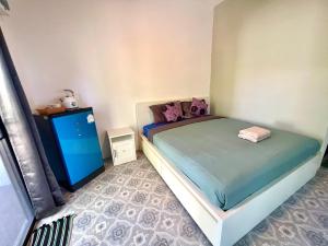 Llit o llits en una habitació de Sleep Inn - Lonely Beach
