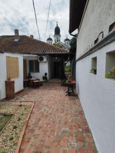 Budova, kde se apartmán nachází + 24 fotografií