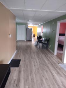 Φωτογραφία από το άλμπουμ του Unique Center Of Downtown Elmira σε Elmira