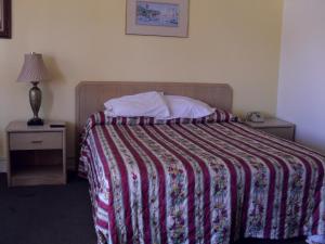 Легло или легла в стая в Budget Inn of Boron