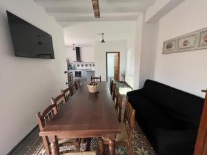 TV a/nebo společenská místnost v ubytování Casa rural El Molino 2