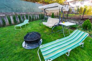 A garden outside DevIn Coworking & Coliving