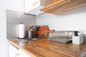 Kuchyň nebo kuchyňský kout v ubytování Moderne 2-Zimmer Wohnung