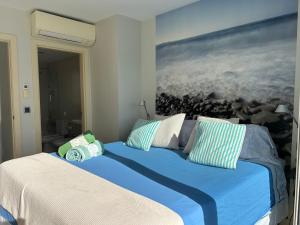 A bed or beds in a room at The New Suite Agaete & Parking Még 24 kép