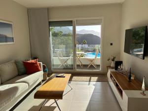 The swimming pool at or close to The New Suite Agaete & Parking