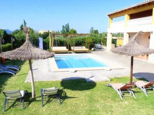 The swimming pool at or close to Villa Son Fanals