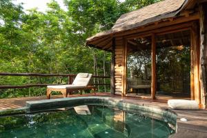 Bazén v ubytování Hotel Boutique Maitta en Doradal Antioquia nebo v jeho okolí