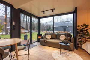 Χώρος καθιστικού στο Domki i Glamping Nałęczów - Pod Łysą Górą