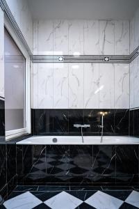 A bathroom at Designhaus - Whirlpool - 180qm2 - Garage - 2 Etagen